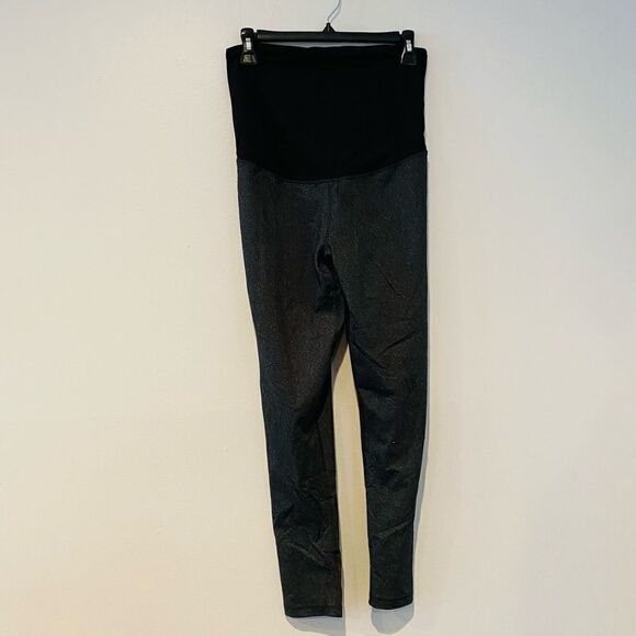 Ingrid & Isabel Maternity Gray Active Leggings with Crossover Panel - Picture 4 of 8